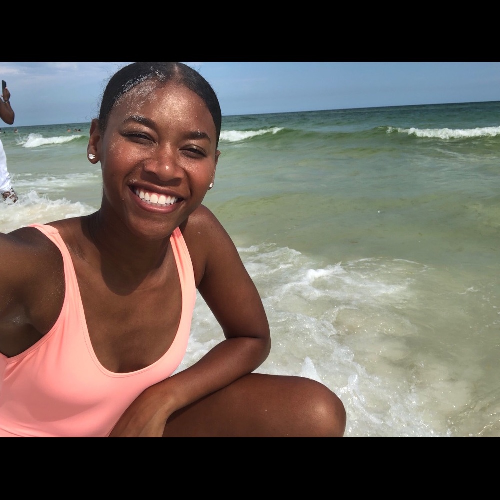 Meet your Posher, Ytrenda